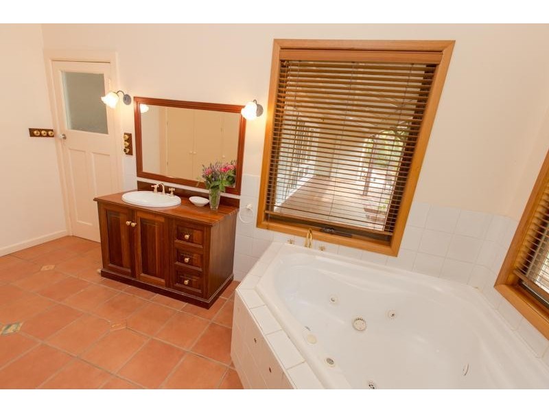 70 Koorlong Avenue, Nichols Point VIC 3501