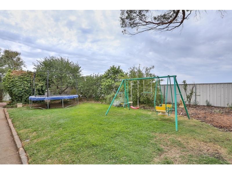 70 Koorlong Avenue, Nichols Point VIC 3501