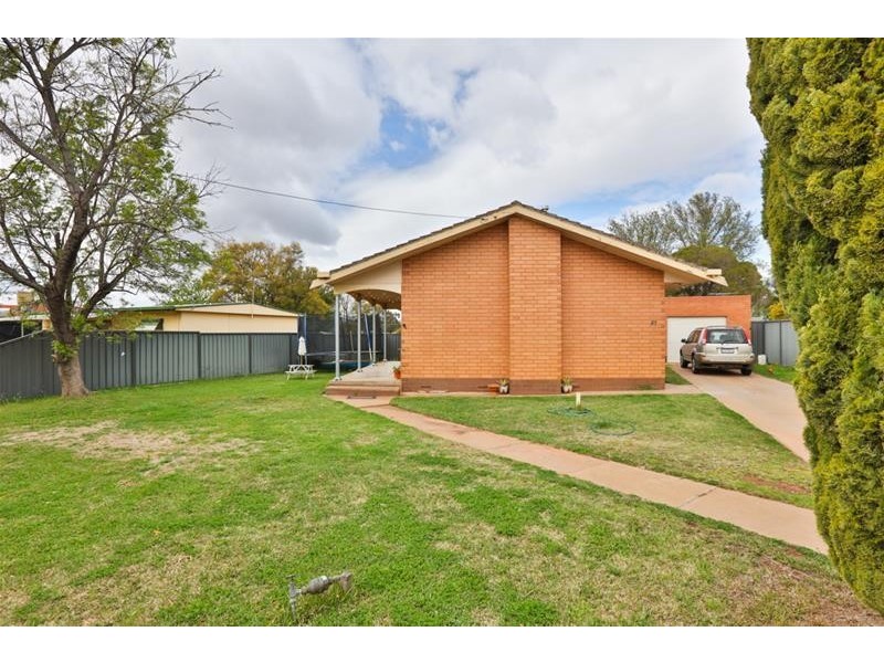 87 Wood Street, Gol Gol NSW 2738