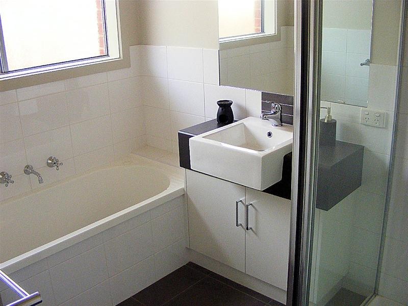 2/8 John Monash Boulevard, Mildura VIC 3500