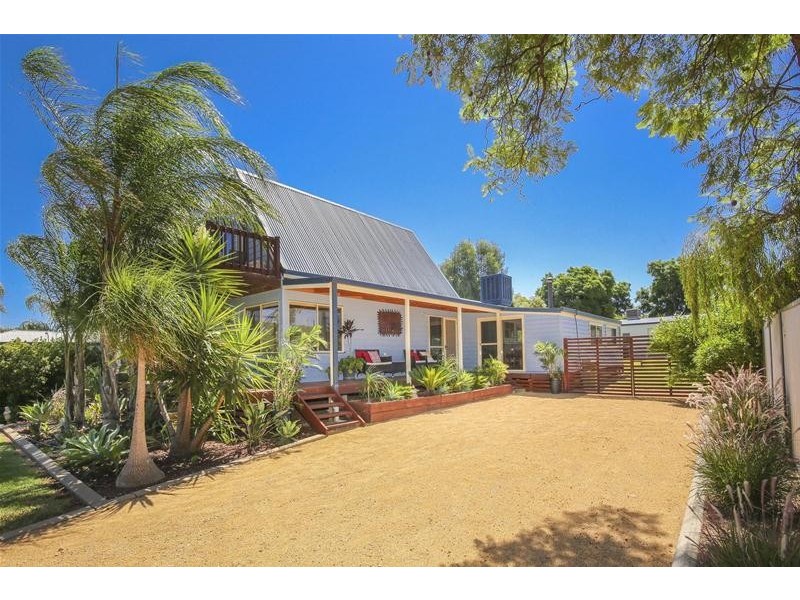 15 Hendy Road, Buronga NSW 2739