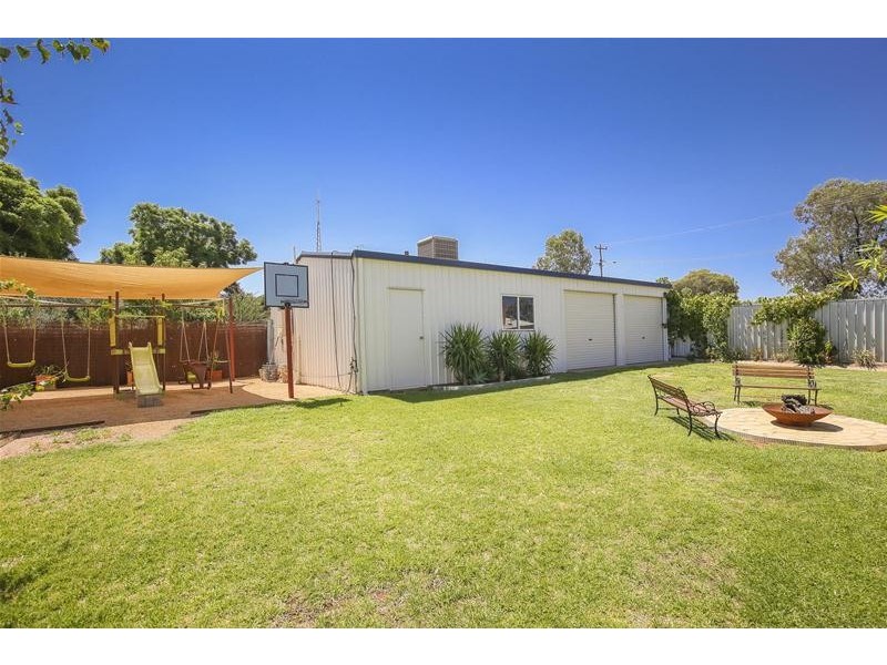 15 Hendy Road, Buronga NSW 2739