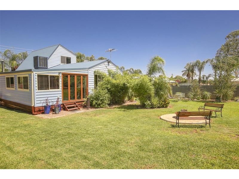 15 Hendy Road, Buronga NSW 2739
