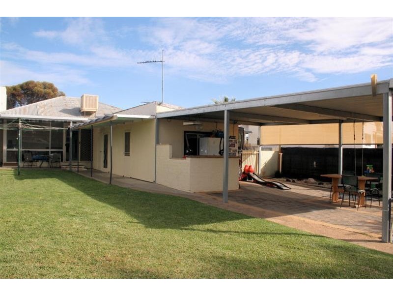4 Victoria Court, Mildura VIC 3500