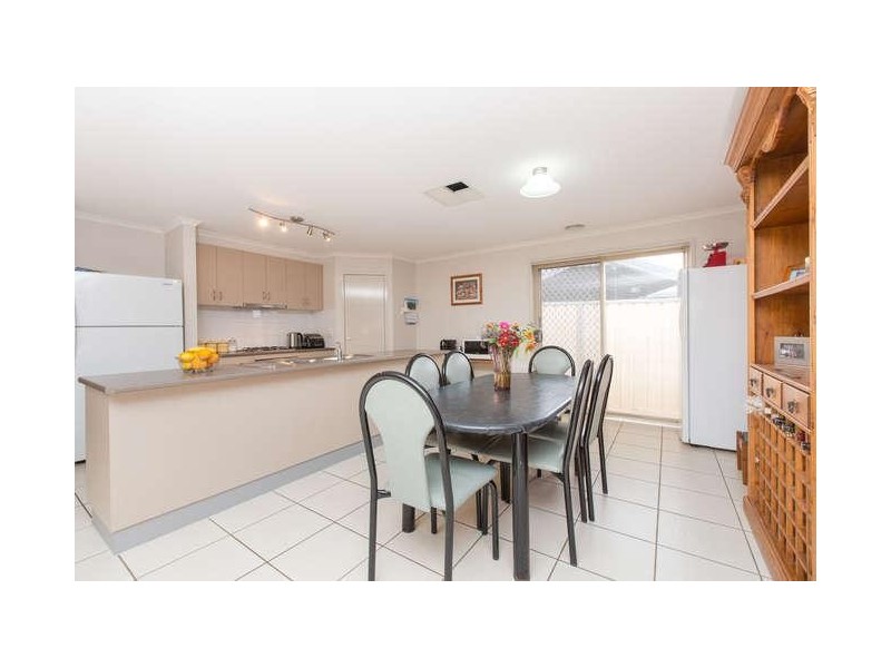 6 Darlington Parade, Mildura VIC 3500