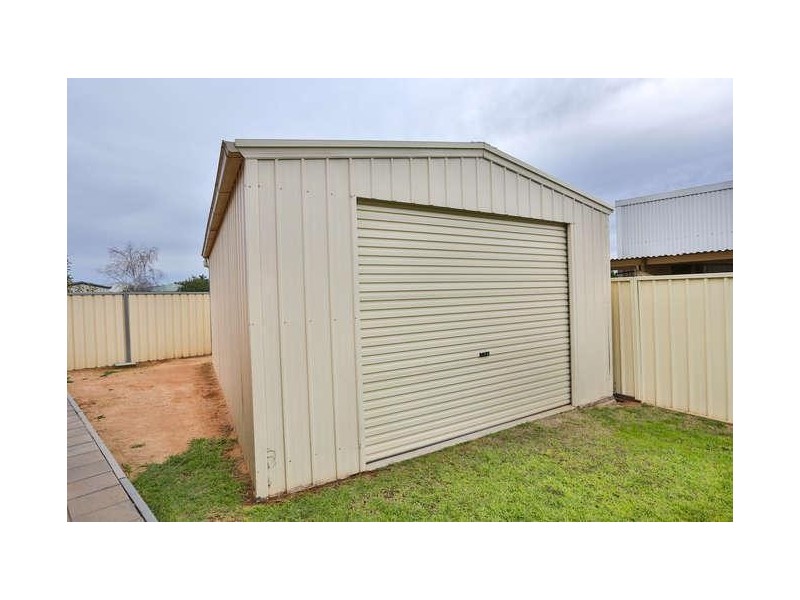 6 Darlington Parade, Mildura VIC 3500