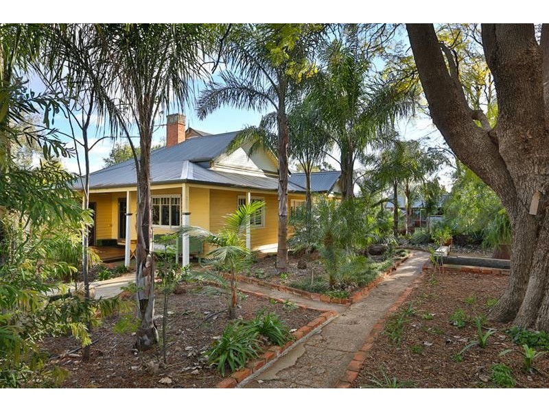 203 Dow Avenue, Irymple VIC 3498