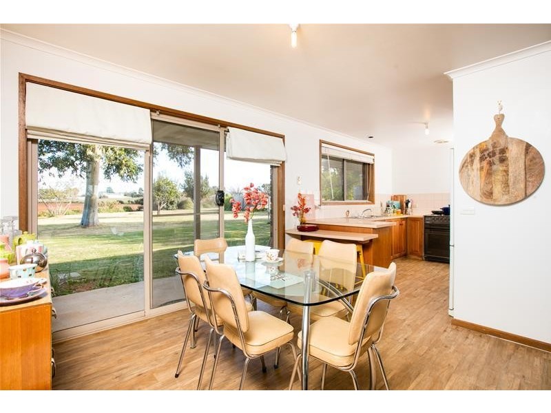 12 Freeman Road, Red Cliffs VIC 3496