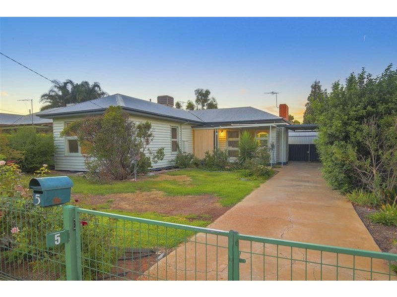 5 Cleary Avenue, Mildura VIC 3500