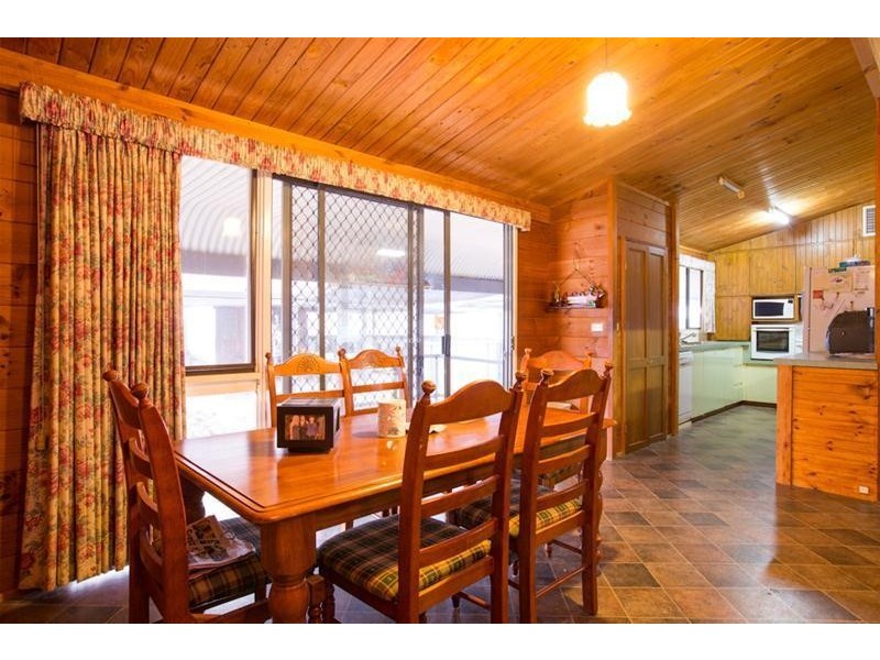 716 Cureton Avenue, Nichols Point VIC 3501