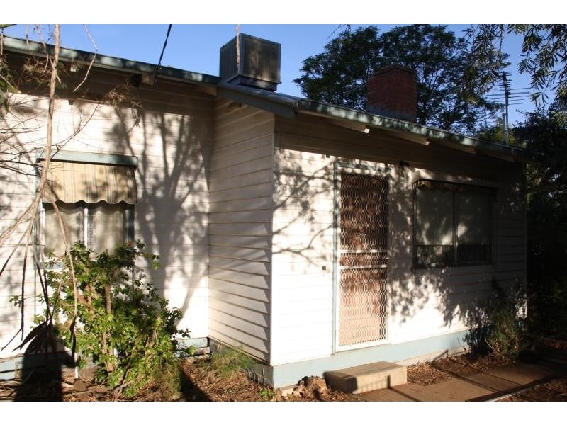 29 Westcliffs Crescent, Red Cliffs VIC 3496