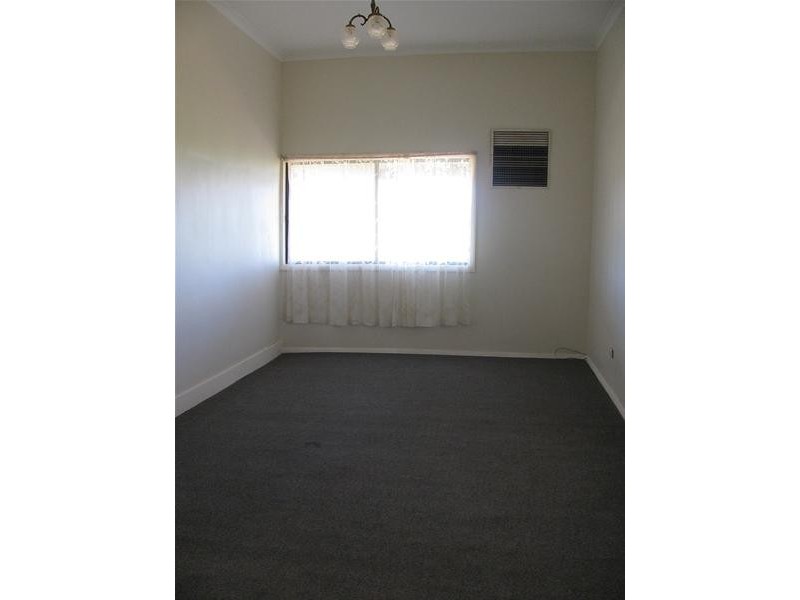 74 Sixth Street, Birdwoodton VIC 3505