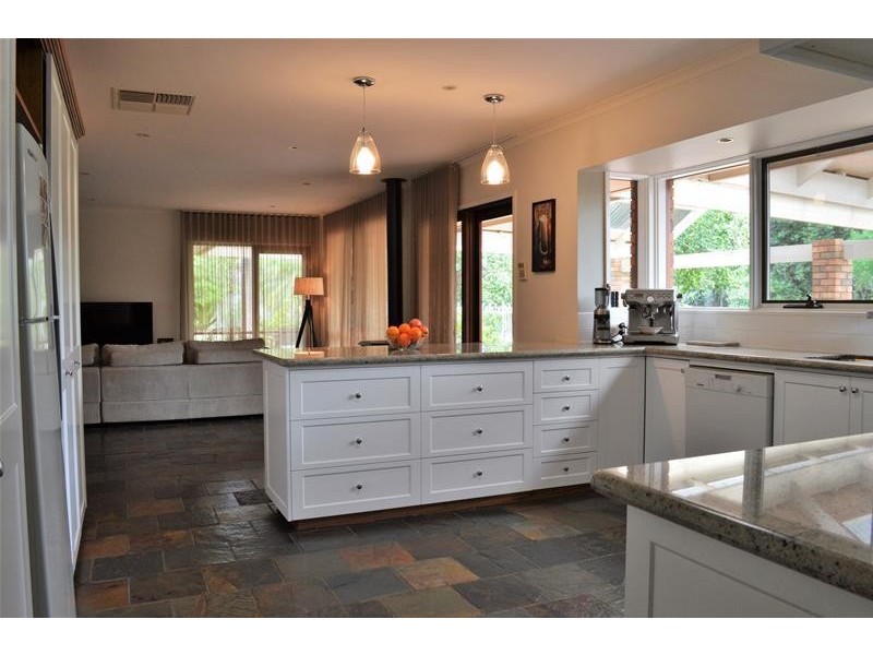 2 Walnut Court, Mildura VIC 3500