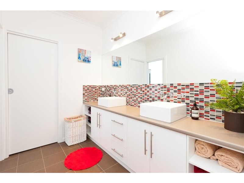 10 Burdekin Court, Red Cliffs VIC 3496