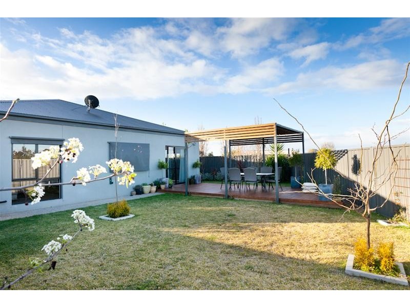 10 Burdekin Court, Red Cliffs VIC 3496