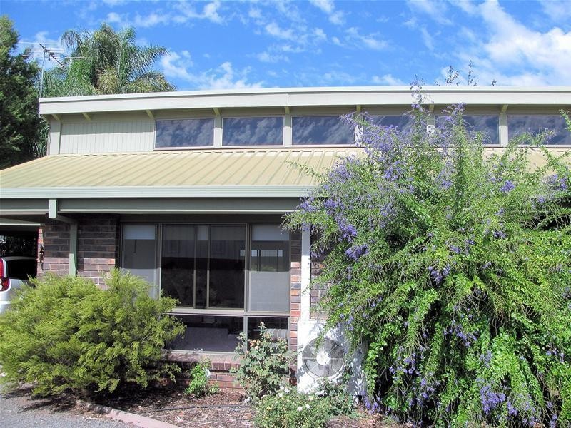 2/1 Karingal Court, Irymple VIC 3498