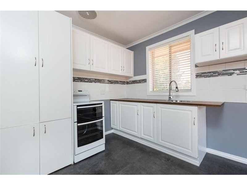 9 McDonald Street, Werrimull VIC 3496