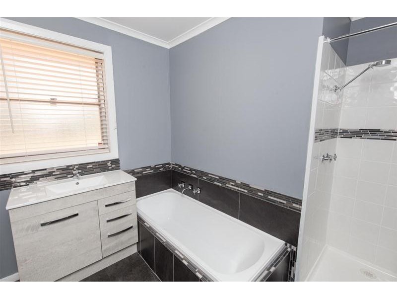 9 McDonald Street, Werrimull VIC 3496