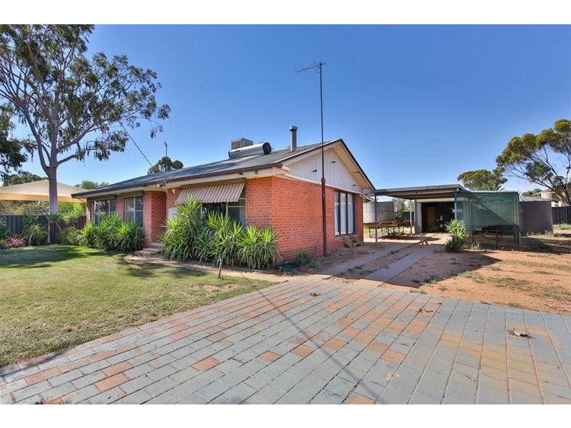 9 McDonald Street, Werrimull VIC 3496