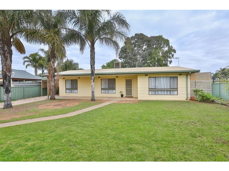 16 Elouera Drive, Irymple VIC 3498
