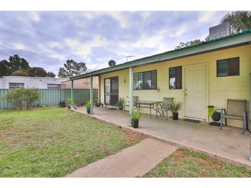 16 Elouera Drive, Irymple VIC 3498