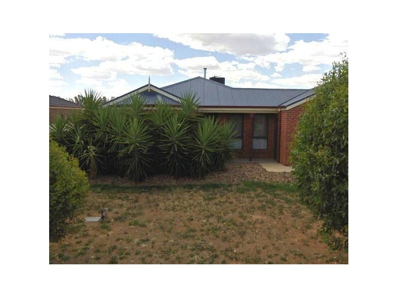 18 Suffolk Drive, Mildura VIC 3500