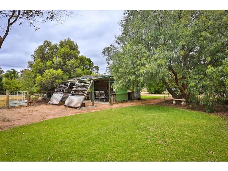 48 Irymple Avenue, Nichols Point VIC 3501