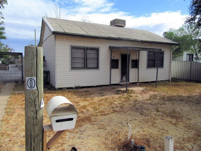 90 Wilkes Street, Wentworth NSW 2648