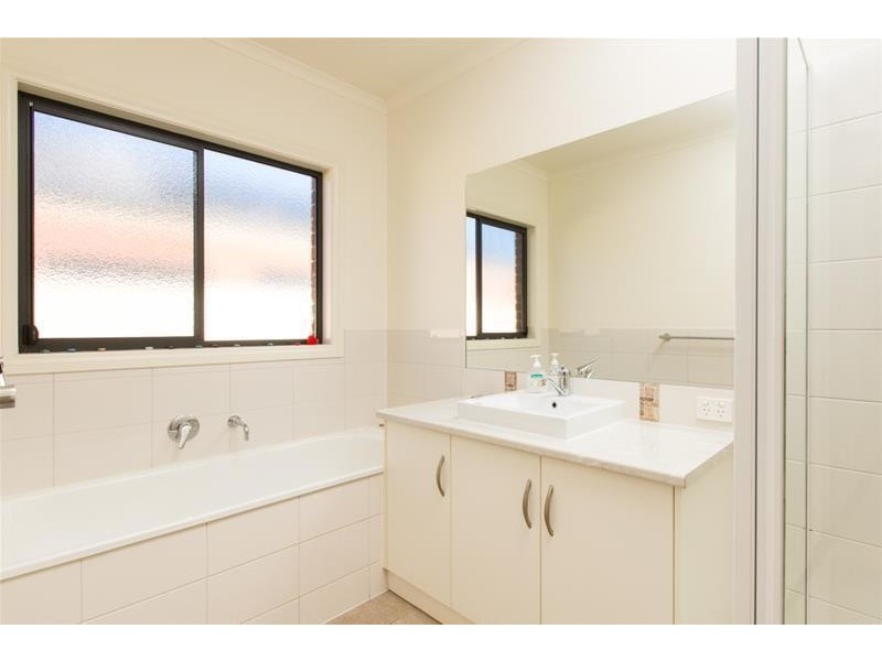 18 Oasis Boulevard, Mildura VIC 3500