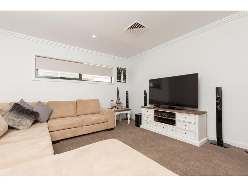 2 Kossman Court, Irymple VIC 3498