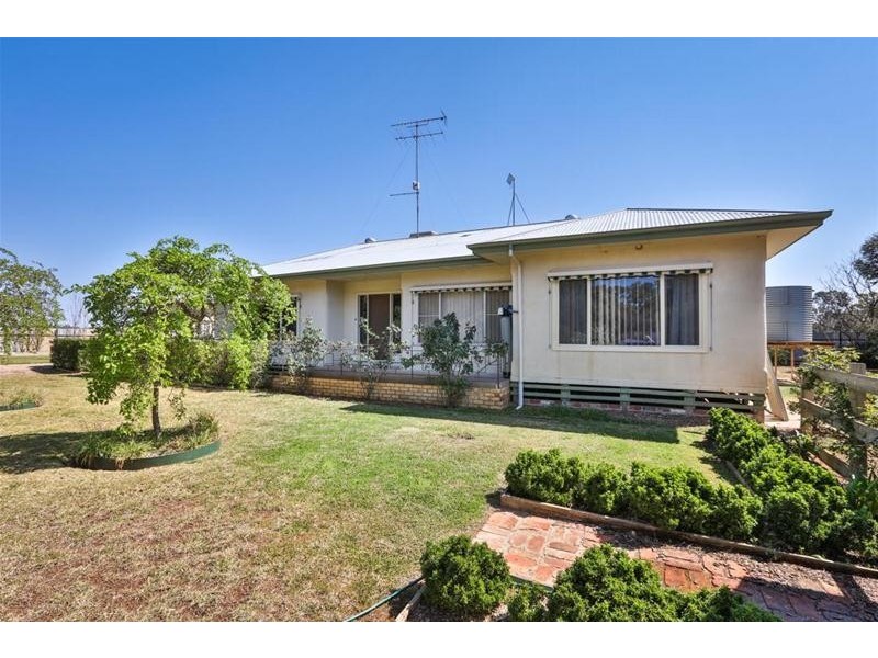 83a Bridge Road, Buronga NSW 2739