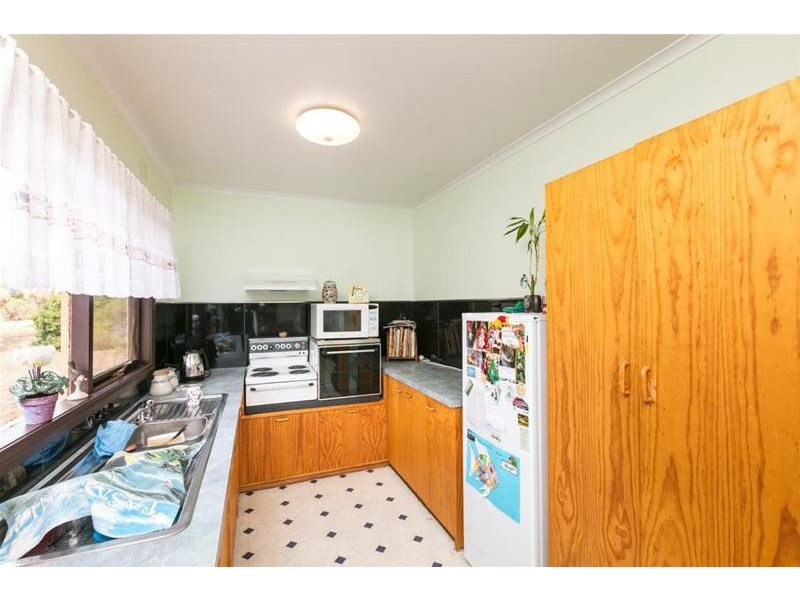 15 Hillview Road, Merbein West VIC 3505