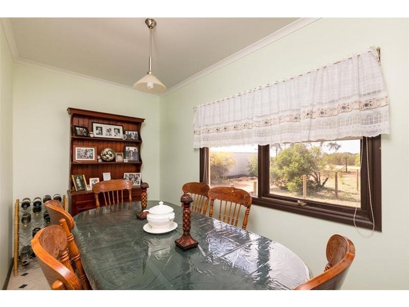 15 Hillview Road, Merbein West VIC 3505