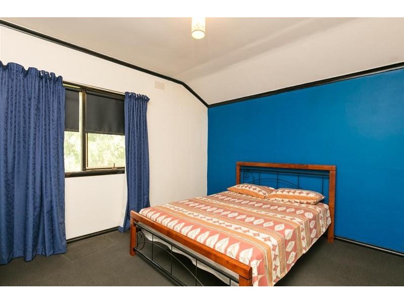 15 Hillview Road, Merbein West VIC 3505