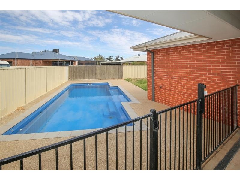 24 Wirraway Drive, Mildura VIC 3500