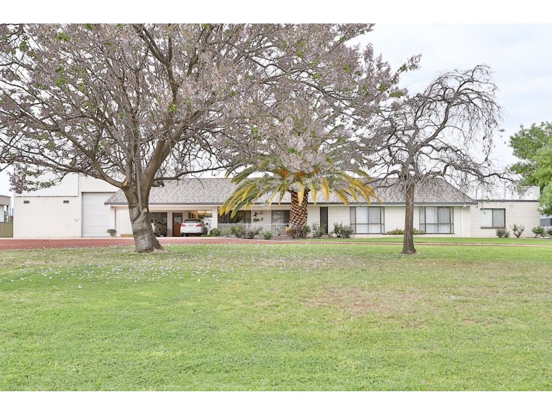 45-49 The Crescent, Mildura VIC 3500