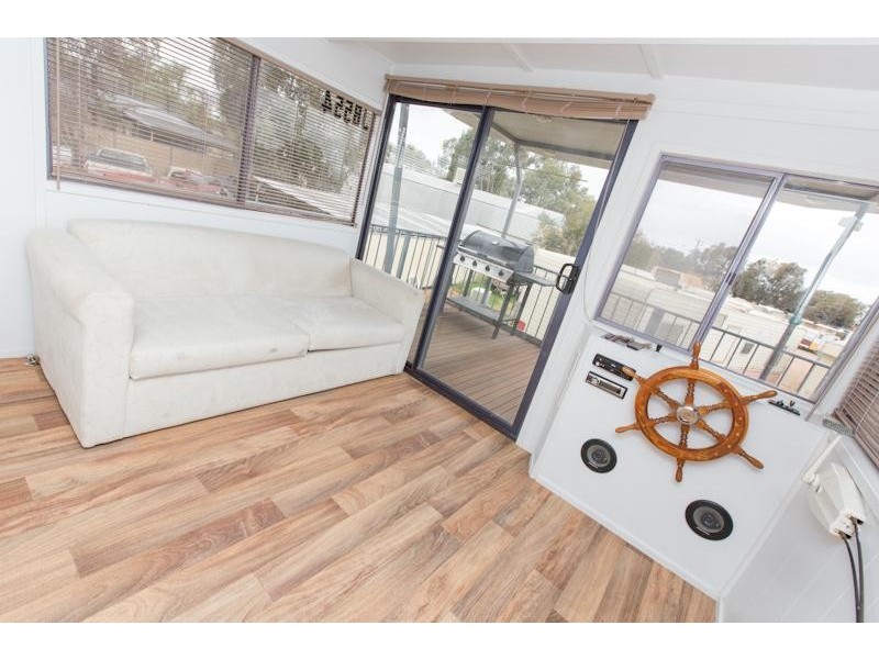 Houseboat, Mildura VIC 3500