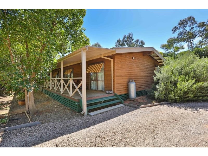 441 Coorong Avenue, Red Cliffs VIC 3496