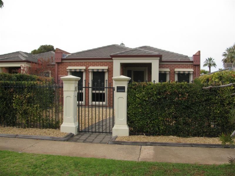 32B Cherry Avenue, Mildura VIC 3500