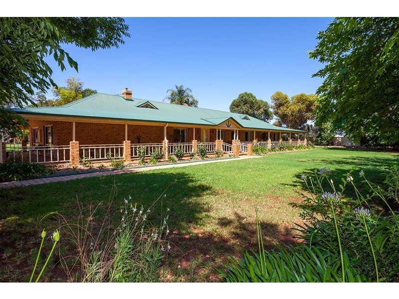 105 Pawson Avenue, Sunnycliffs VIC 3496