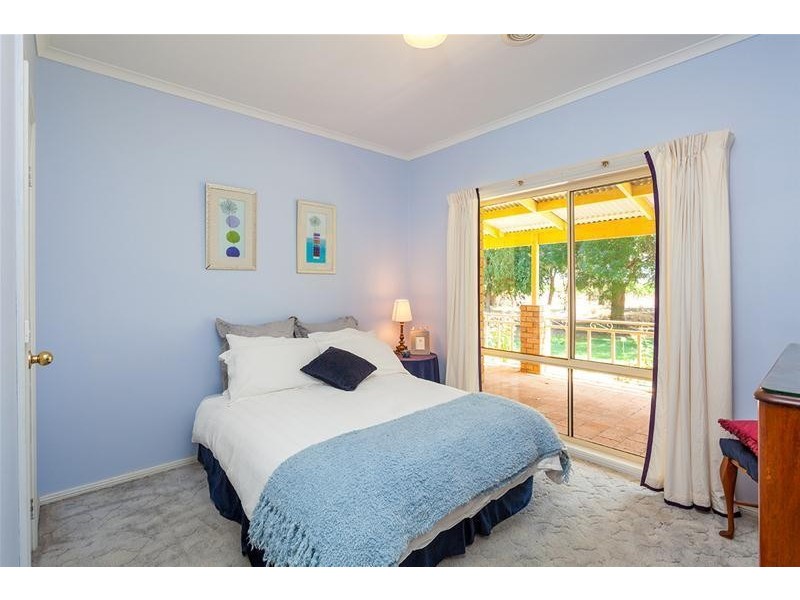 105 Pawson Avenue, Sunnycliffs VIC 3496