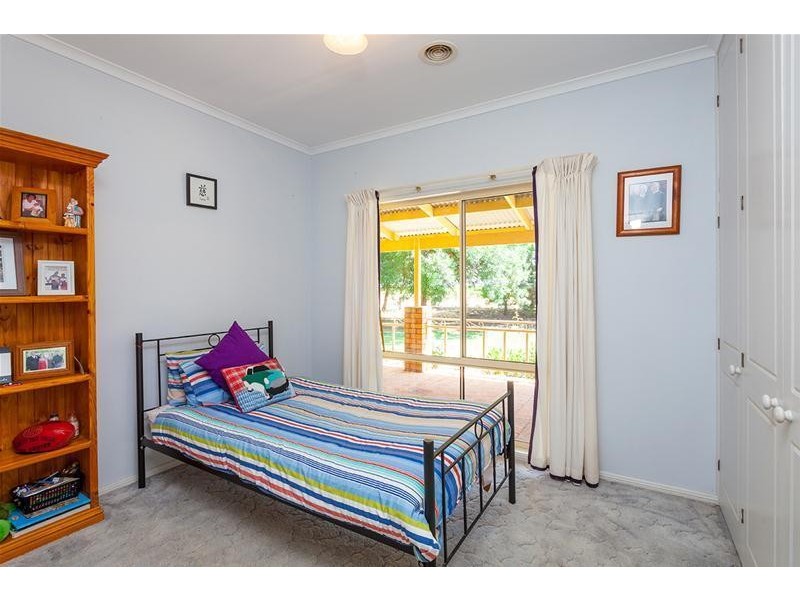 105 Pawson Avenue, Sunnycliffs VIC 3496
