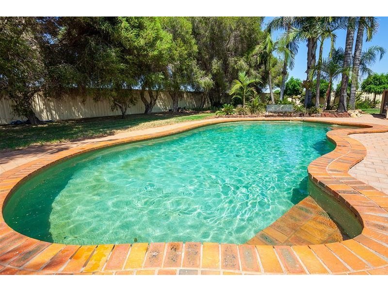 105 Pawson Avenue, Sunnycliffs VIC 3496