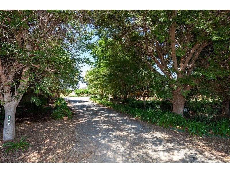 105 Pawson Avenue, Sunnycliffs VIC 3496