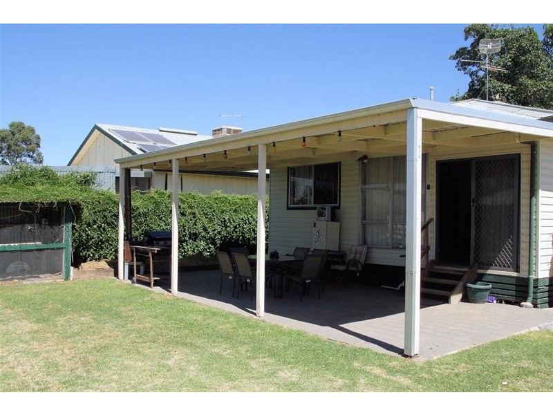 12 Brian Crescent, Mildura VIC 3500
