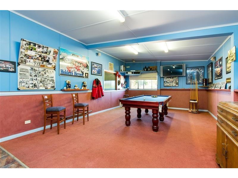 105 McSwains Road, Birdwoodton VIC 3505