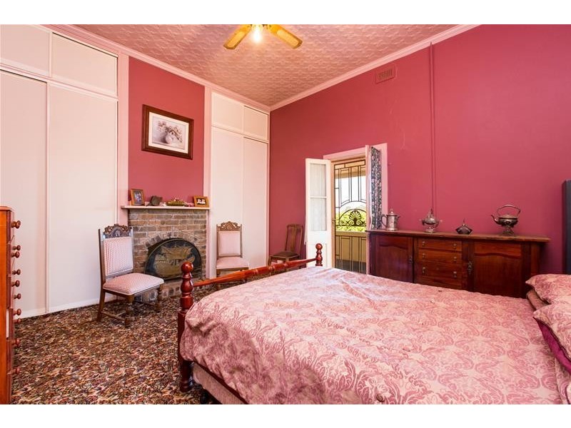 105 McSwains Road, Birdwoodton VIC 3505