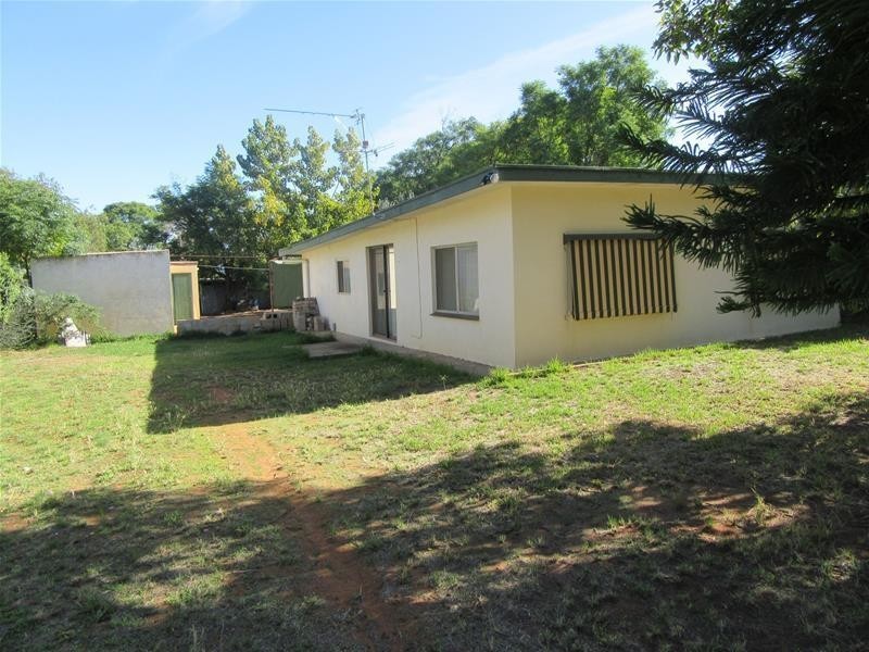 15 Churchill Street, Buronga NSW 2739