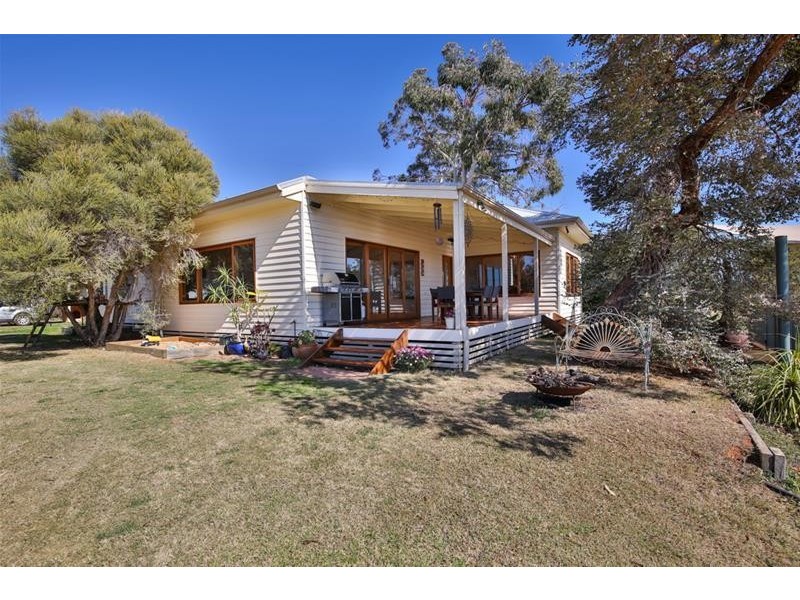 44 Chisletts Road, Sunnycliffs VIC 3496