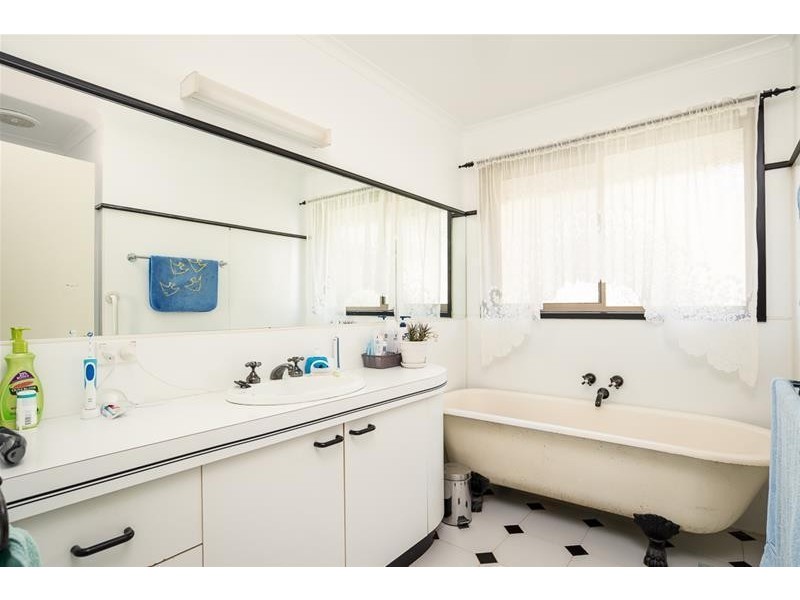 4 McKay Place, Mildura VIC 3500